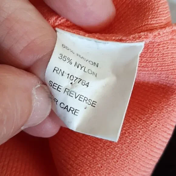 One Girl Who vintage peach top - Picture 6 of 10